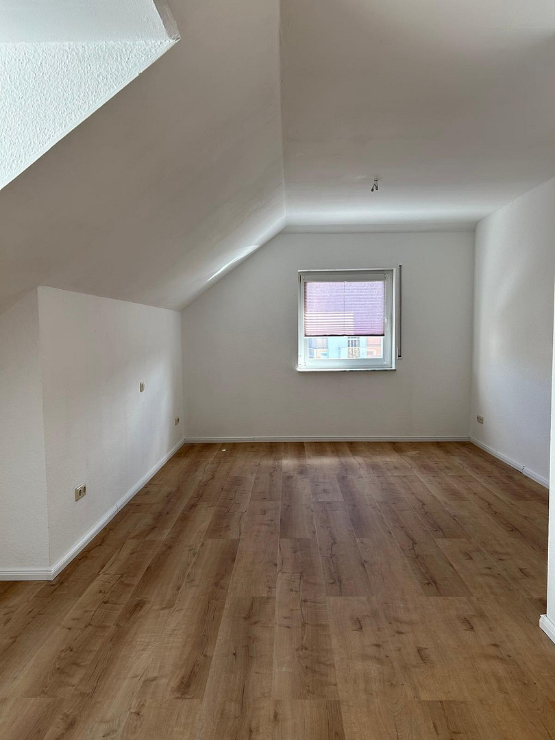 Neuwertige, sehr helle 5 Zimmer Wohnung mit schönem Fernblick – Trier(Tarforst) – Vorschaubild 6