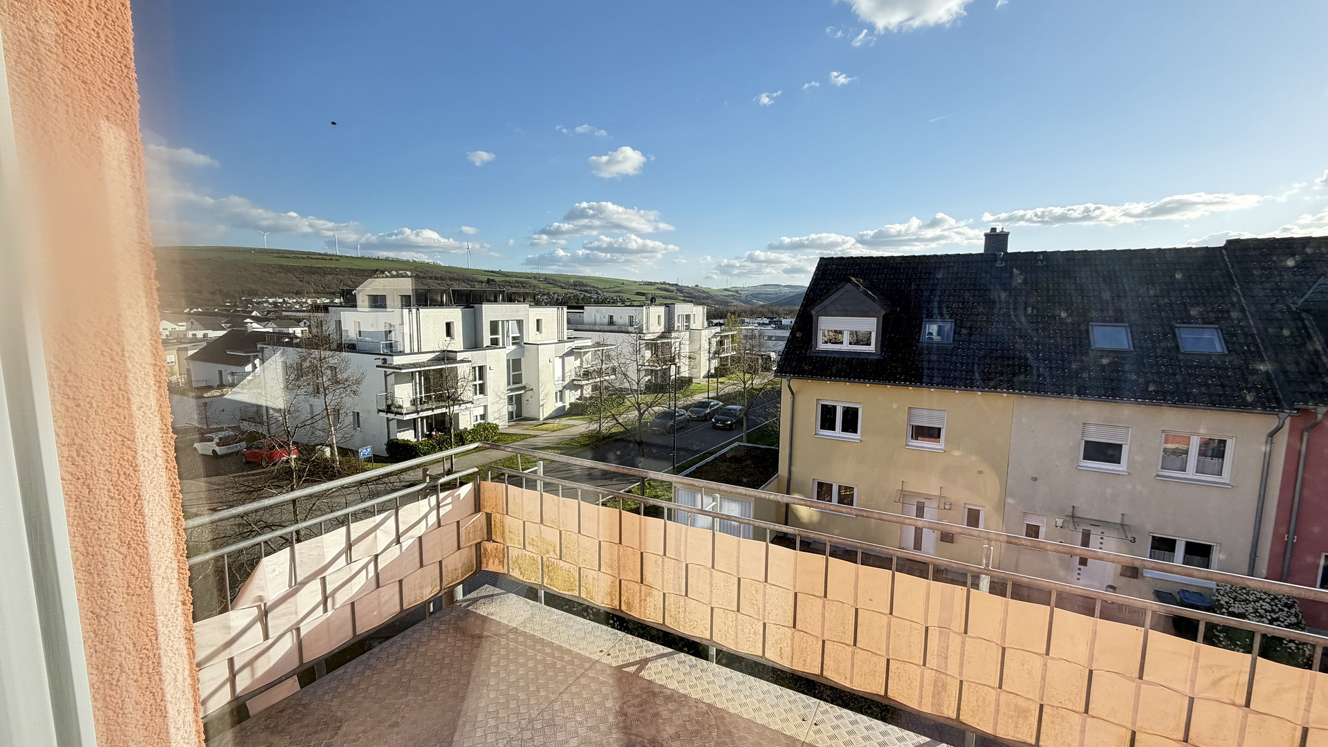 Neuwertige, sehr helle 5 Zimmer Wohnung mit schönem Fernblick – Trier(Tarforst) – Vorschaubild 5