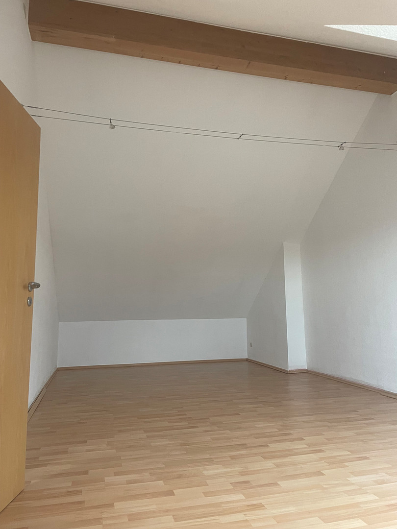 Neuwertige, sehr helle 5 Zimmer Wohnung mit schönem Fernblick – Trier(Tarforst) – Vorschaubild 7