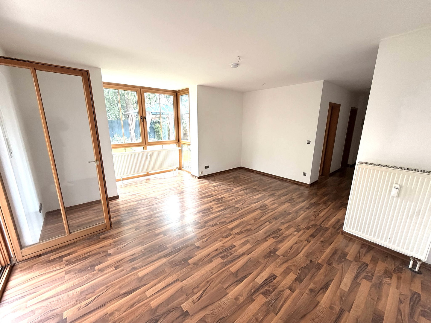 Außergewöhnliche 1,5-Zimmer EG-Gartenwohnung in München-Trudering – Eigerstraße 37a, 81825 München(Trudering) – Vorschaubild 4