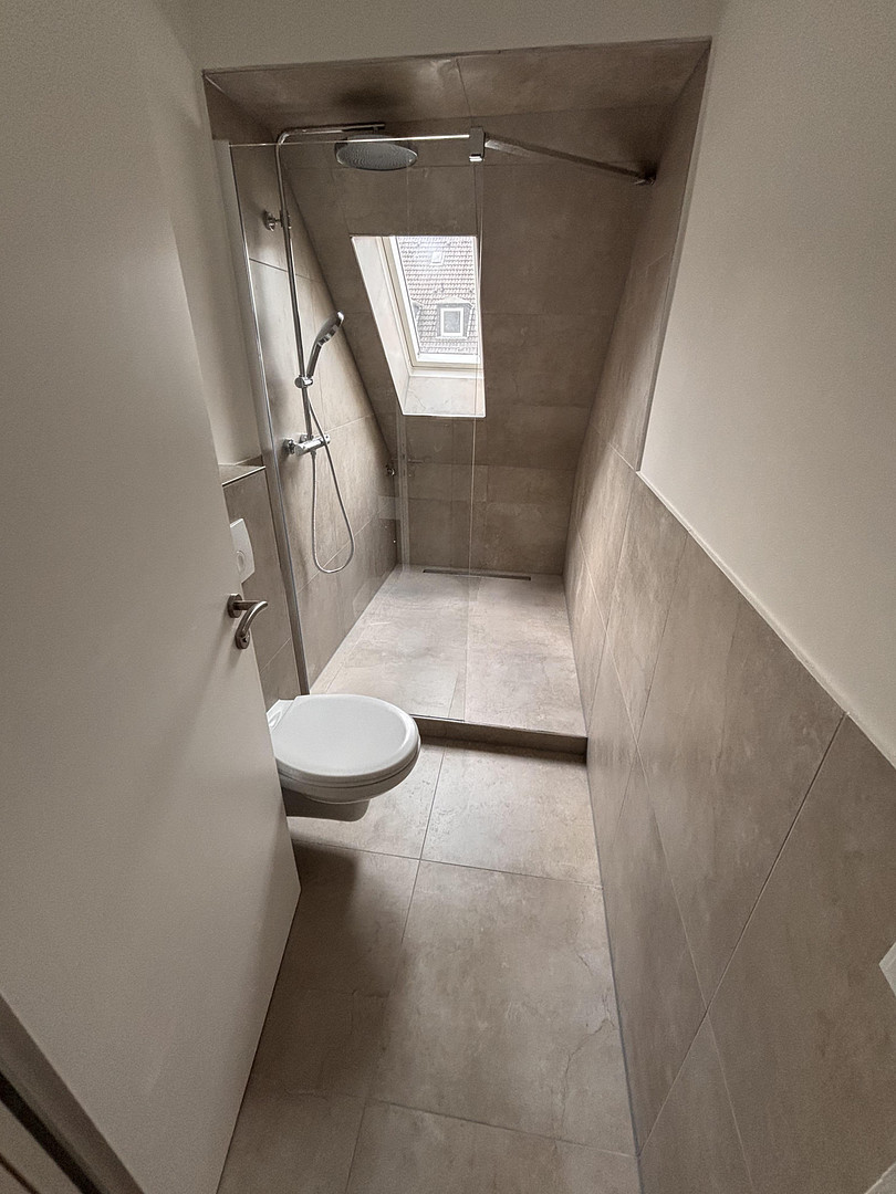 Sanierte Dachgeschoss-Wohnung +  Nutzfläche im Spitzboden in Rüttenscheid – Wusthoffstraße 11, 45131 Essen(Rüttenscheid) – Vorschaubild 10