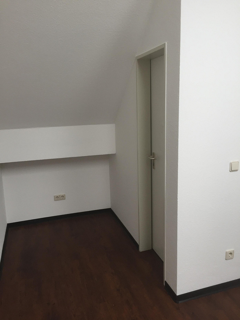 Helle 2,5-Zimmer-Galeriewohnung mit Balkon, 2 Duplex-Stellplätzen Nbg.-St. Jobst – Kaeppelstraße 9, 90491 Nürnberg(St. Jobst) – Vorschaubild 13