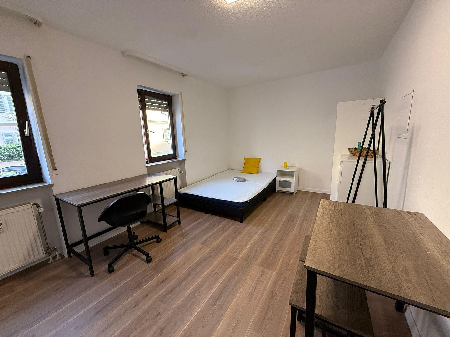 Gemütliche, vollmöblierte 1 Zimmerwohnung in zentraler Lage