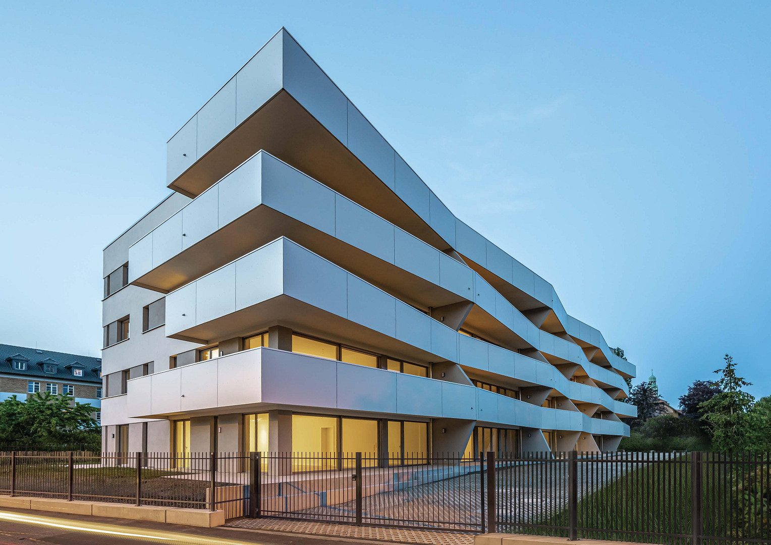 Hochwertige Wohnungen mit Terrassen & Balkonen in sehr ruhiger und grüner Wohnlage – Paul-Flechsig-Straße 11, 4289 Leipzig(Meusdorf) – Vorschaubild 3