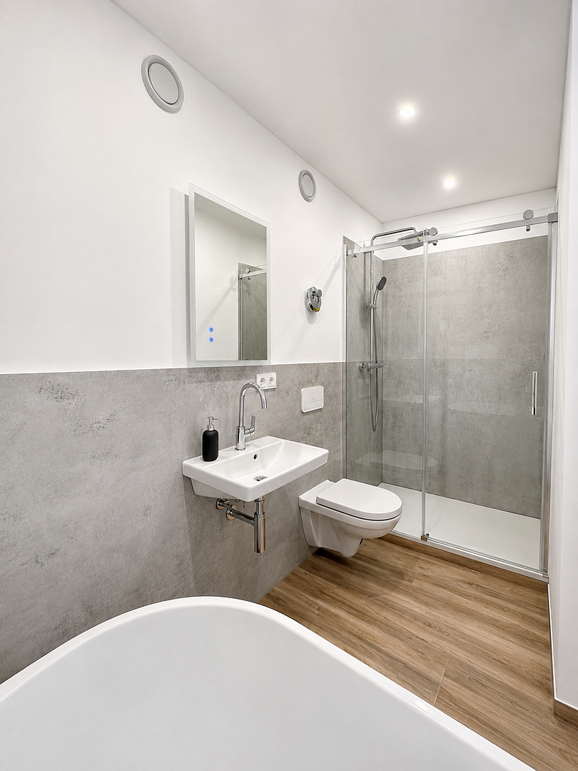 Modern renovierte 3-Zimmer-Wohnung mit Balkon & Aufzug in Köln-Pesch, provisionsfrei – Köln Pesch(Pesch) – Vorschaubild 2