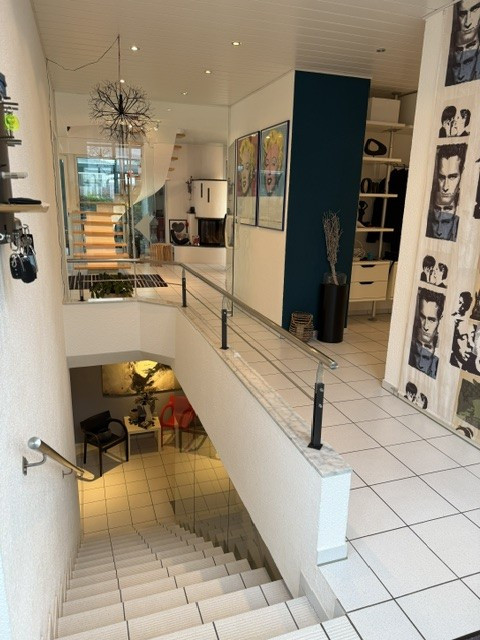 Sehr großes Architektenhaus mit Pool + Sauna. – Schopfheim(Wiechs) – Vorschaubild 8