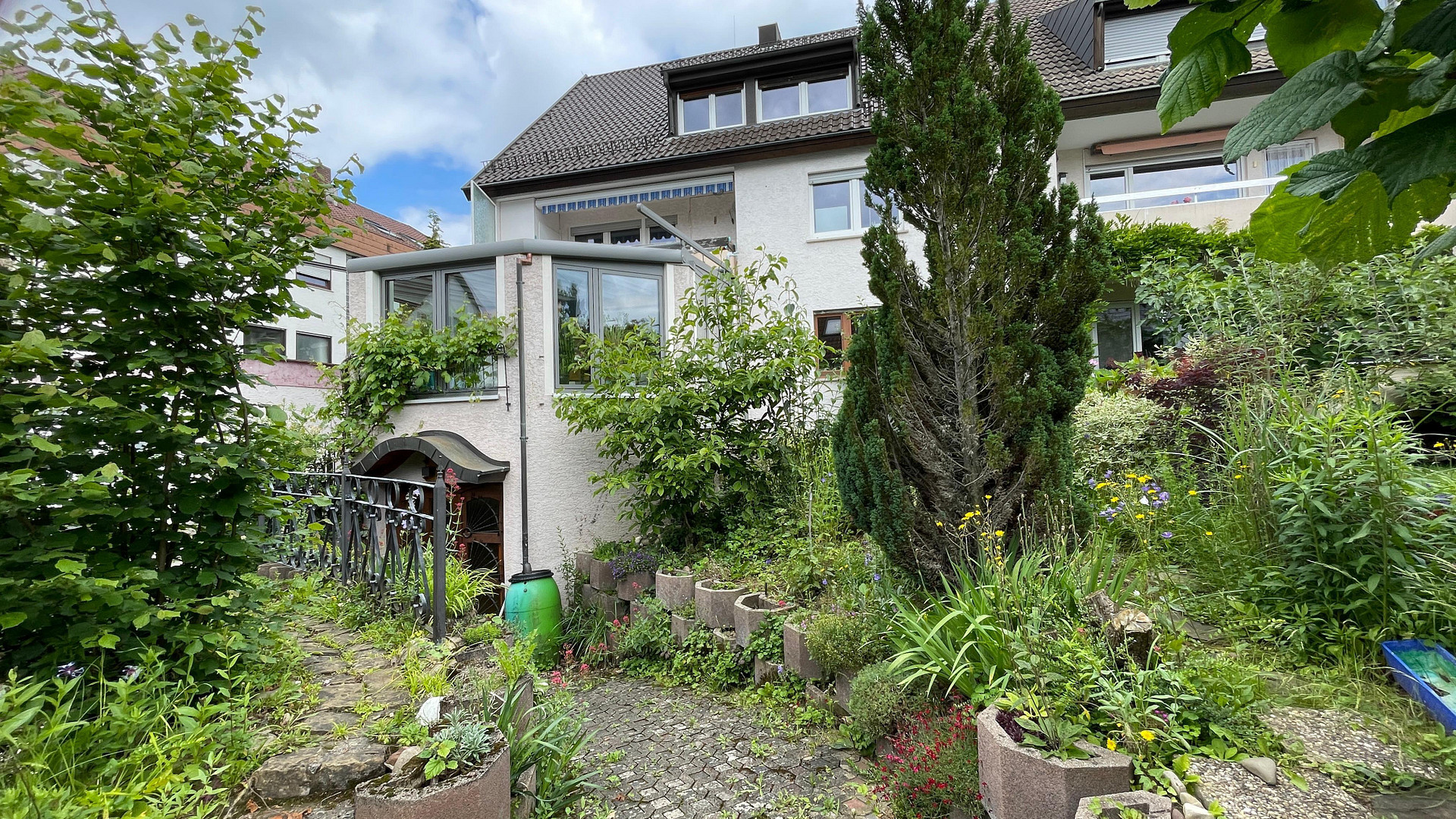Lichtdurchflutetes Zuhause mit traumhaftem Wintergarten und Gartenidylle – Stuttgart-Riedenberg(Riedenberg) – Vorschaubild 10