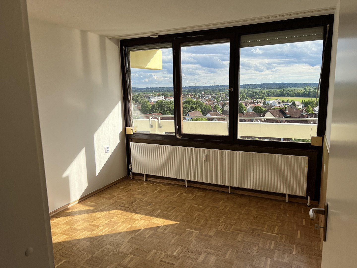 Lichtdurchflutete 4-Zimmer-Wohnung mit Fernblick – Crailsheim – Lerchenstraße 25, 74564 Crailsheim – Vorschaubild 9