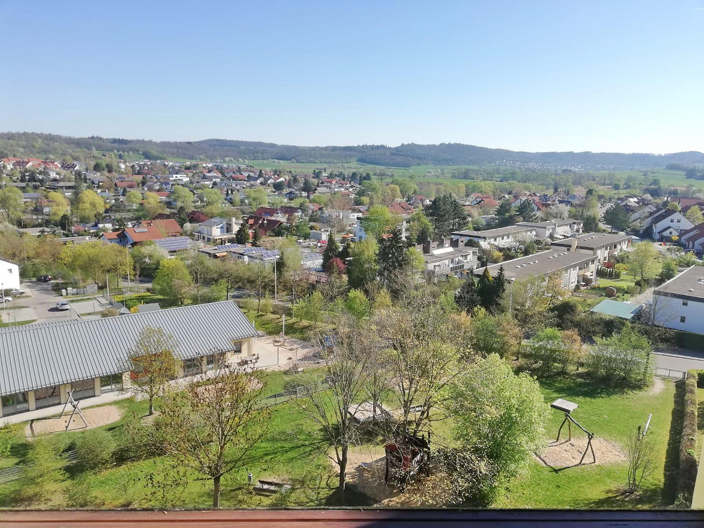Lichtdurchflutete 4-Zimmer-Wohnung mit Fernblick – Crailsheim – Lerchenstraße 25, 74564 Crailsheim – Vorschaubild 3
