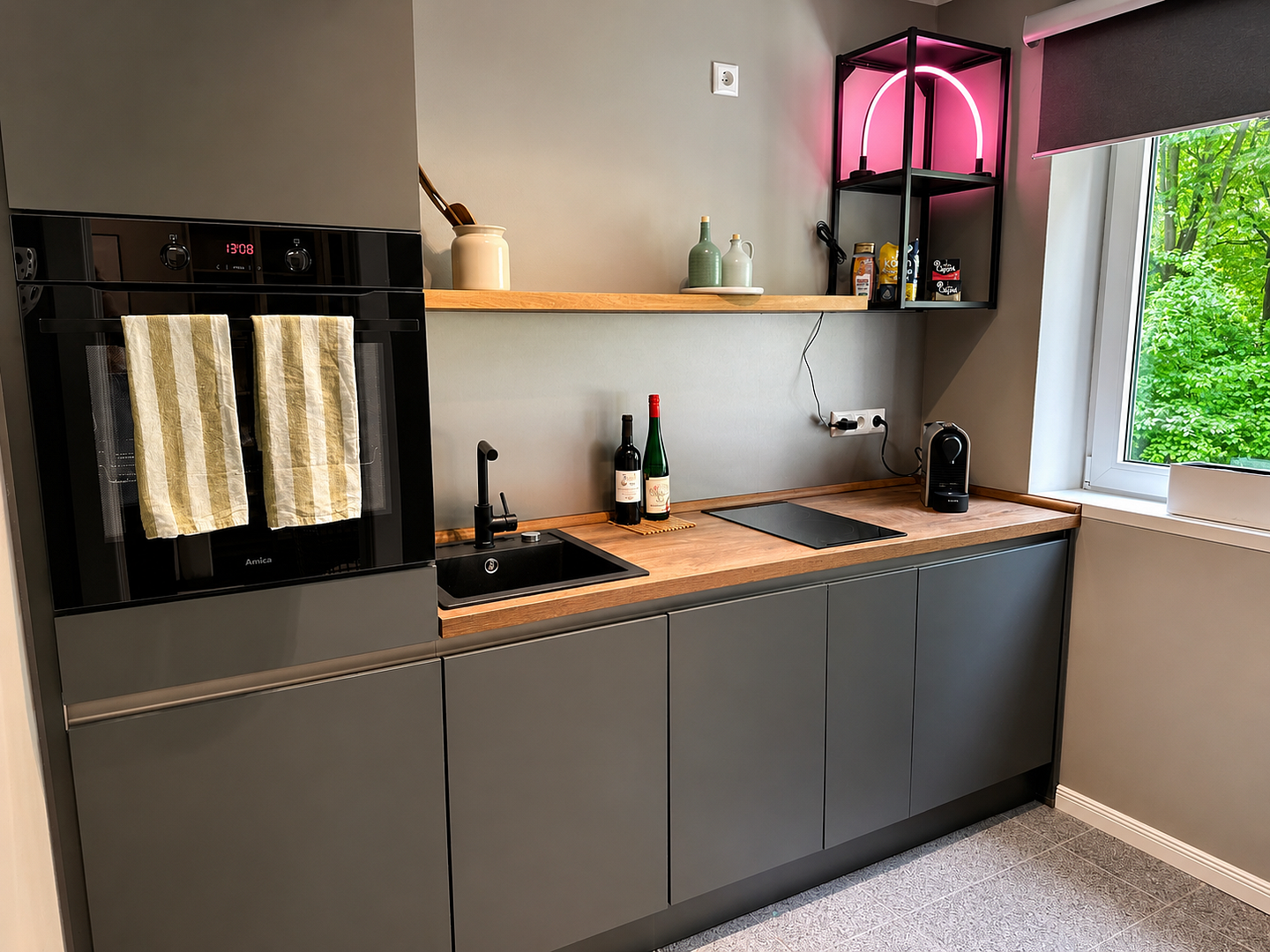 Stilvolle Design-Wohnung in Barmbek-Süd - 48 m2 vollmöbliert & sofort bezugsbereit! – Reyesweg 25a, 22081 Hamburg(Barmbek-Süd) – Vorschaubild 2