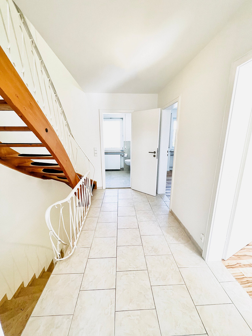 ** 1 von 8 WG-Zimmer ** in einem modernisiertes Reiheneckhaus in Kaufbeuren – Kaufbeuren(Neugablonz) – Vorschaubild 22