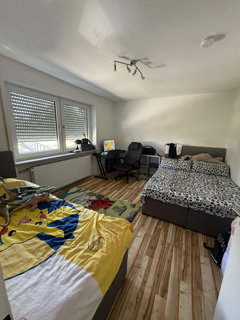 ** 1 von 8 WG-Zimmer ** in einem modernisiertes Reiheneckhaus in Kaufbeuren – Kaufbeuren(Neugablonz) – Vorschaubild 10