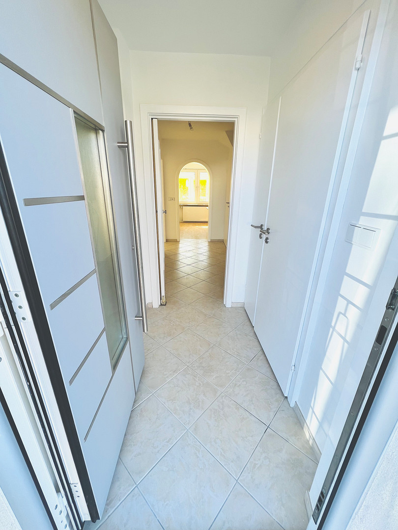 ** 1 von 8 WG-Zimmer ** in einem modernisiertes Reiheneckhaus in Kaufbeuren – Kaufbeuren(Neugablonz) – Vorschaubild 16