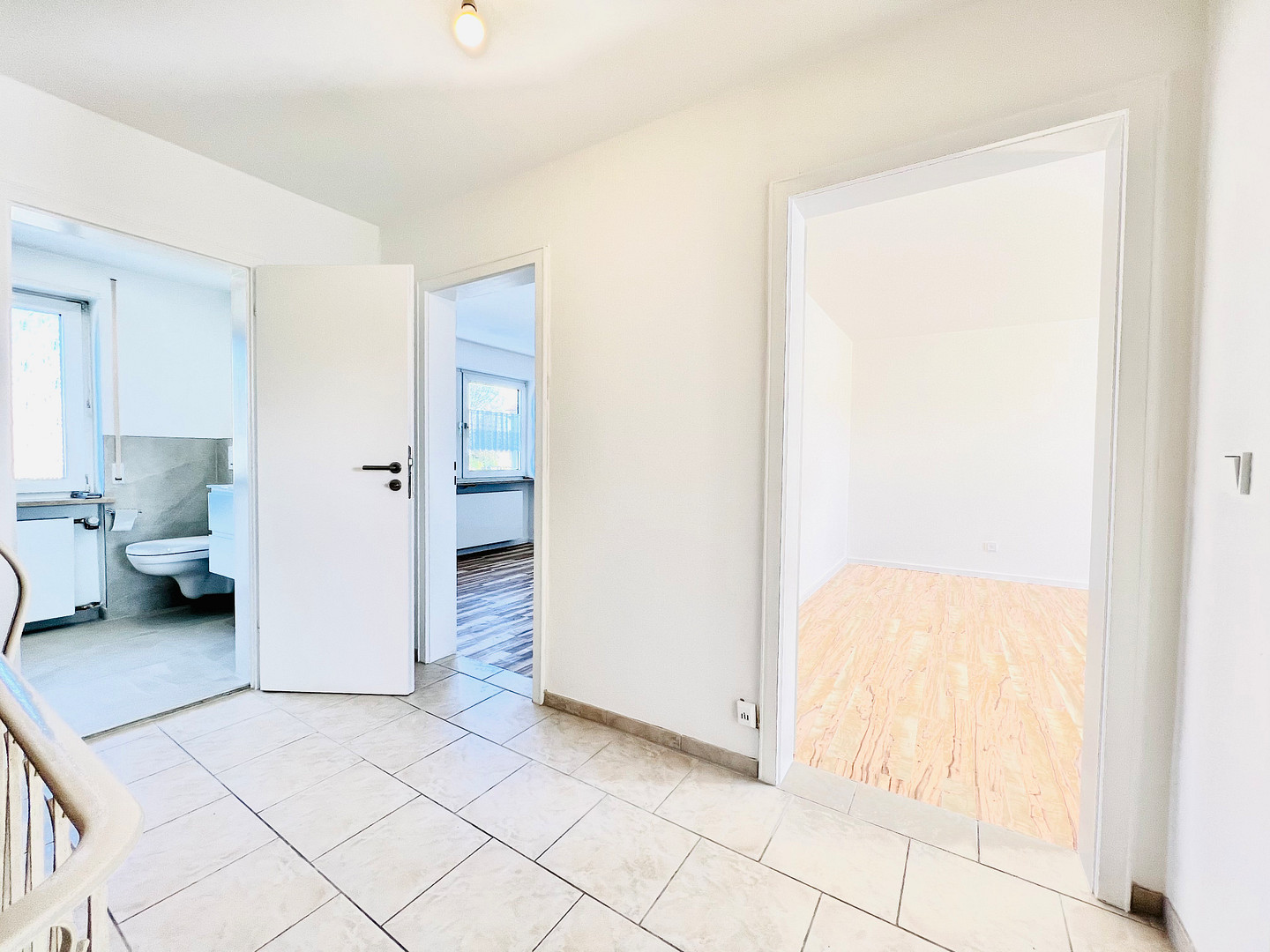 ** 1 von 8 WG-Zimmer ** in einem modernisiertes Reiheneckhaus in Kaufbeuren – Kaufbeuren(Neugablonz) – Vorschaubild 21