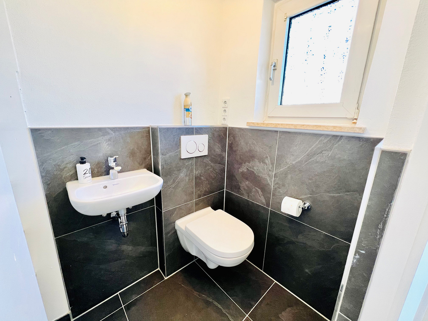 ** 1 von 8 WG-Zimmer ** in einem modernisiertes Reiheneckhaus in Kaufbeuren – Kaufbeuren(Neugablonz) – Vorschaubild 17