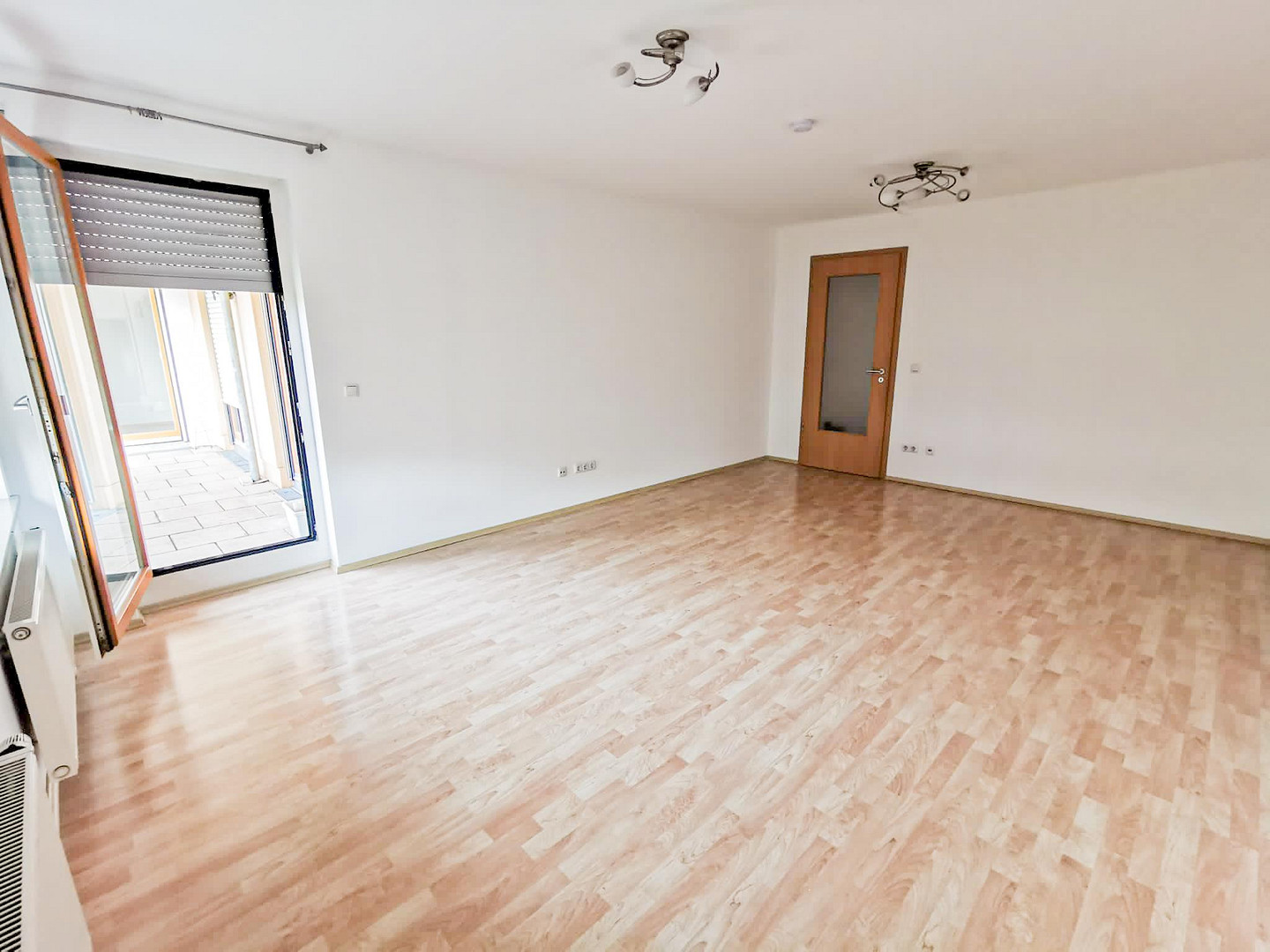 PROVISIONSFREI: Helle & großzügige 4-Zimmer Wohnung in Schwabing – München(Schwabing) – Vorschaubild 3