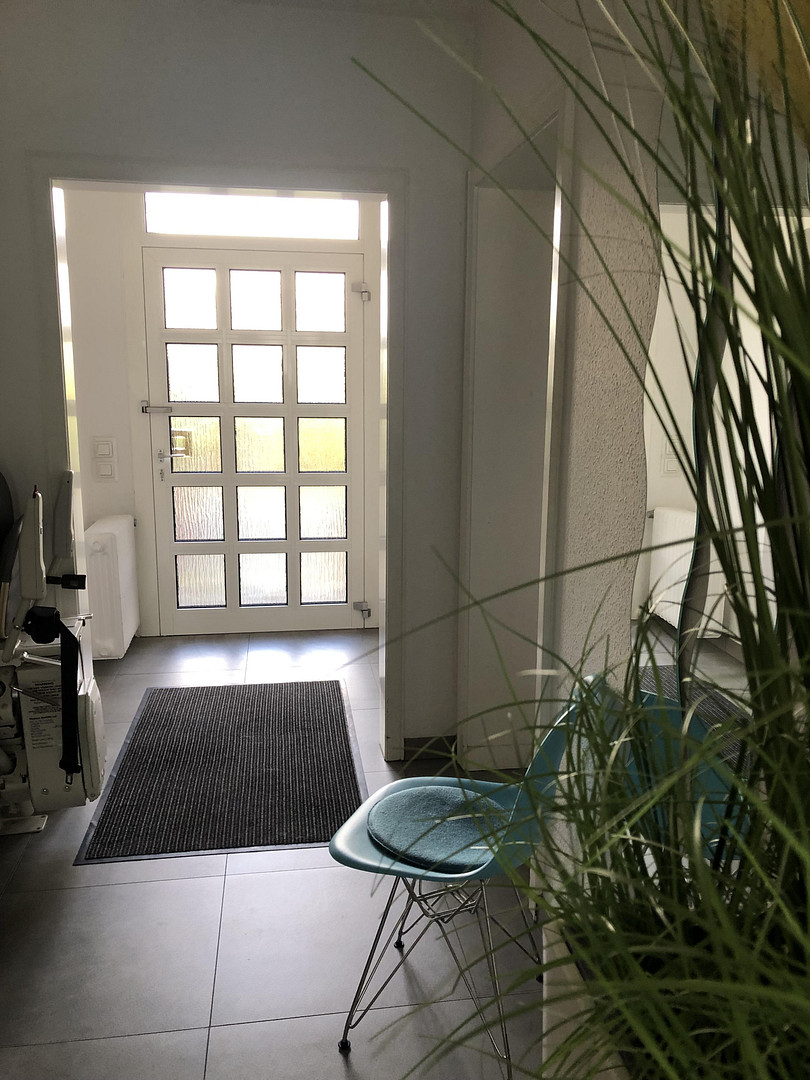 Provisionsfreies-Reihenhaus in Krefeld-Forstwald! Klassiker mit 100 qm Wfl. und SW-Grundstück! – Krefeld(Forstwald) – Vorschaubild 2