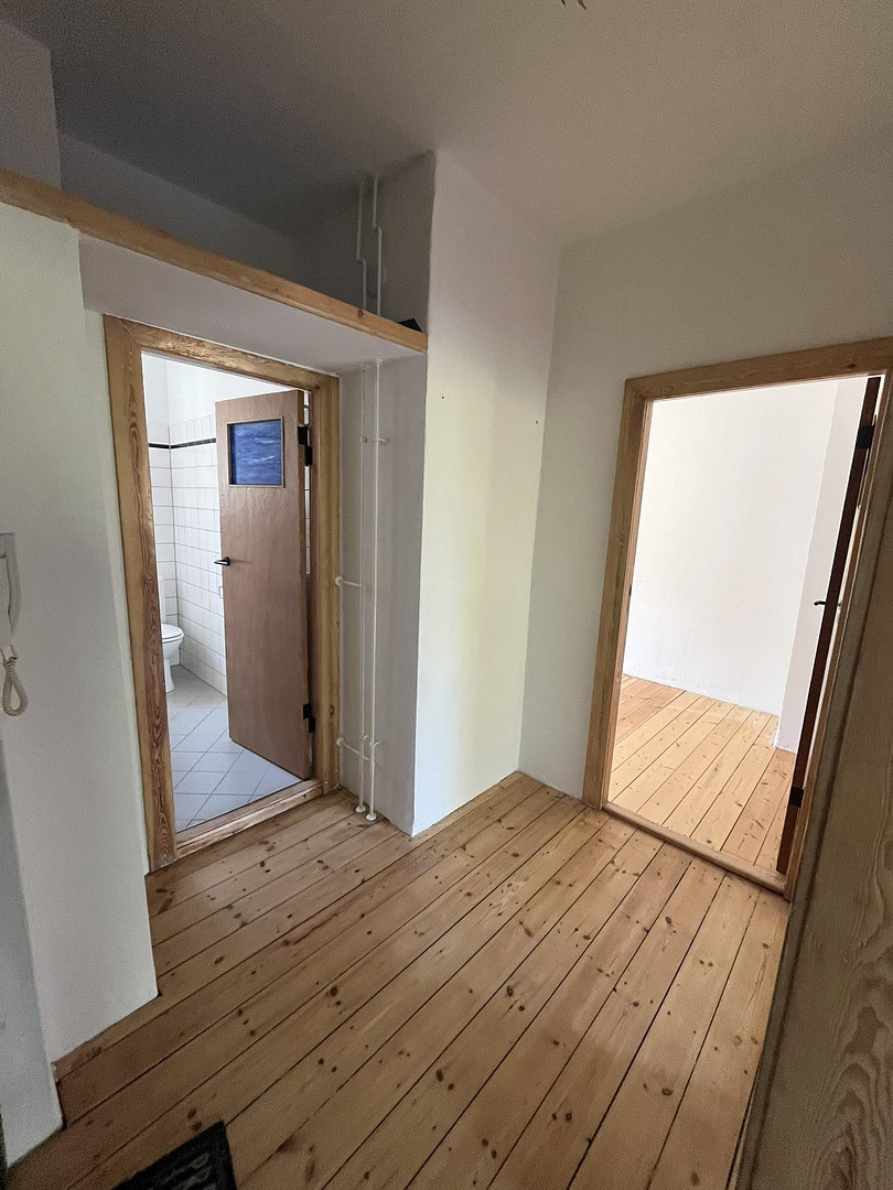 Gelegenheit: Bezugsfreie Wohnung in bevorzugter Lage ruhig und dennoch zentral gelegen – Sültstraße 50, 10409 Berlin(Prenzlauer Berg) – Vorschaubild 7