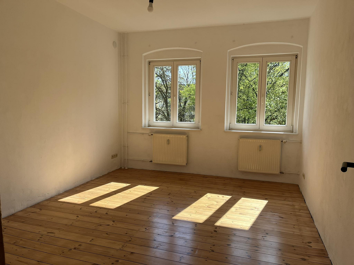 Gelegenheit: Bezugsfreie Wohnung in bevorzugter Lage ruhig und dennoch zentral gelegen – Sültstraße 50, 10409 Berlin(Prenzlauer Berg) – Vorschaubild 9