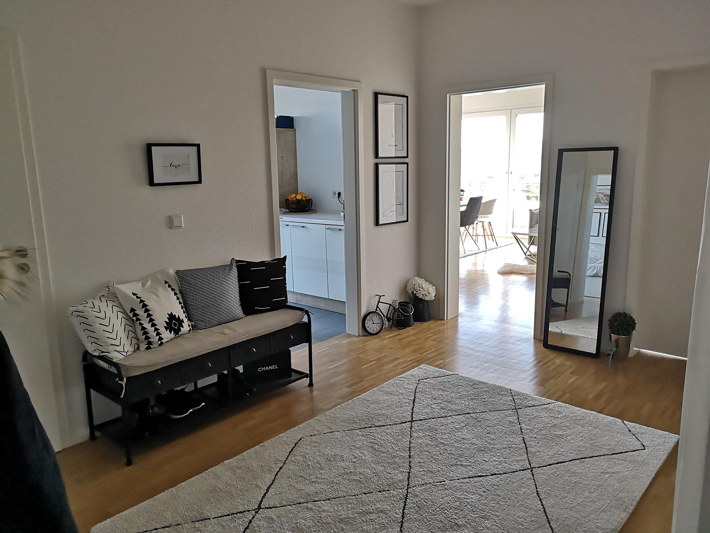 Exklusive 3,5 Zimmer Wohnung, Phoenixsee 1. Reihe, frontale Seesicht – Dortmund(Hörde) – Vorschaubild 9