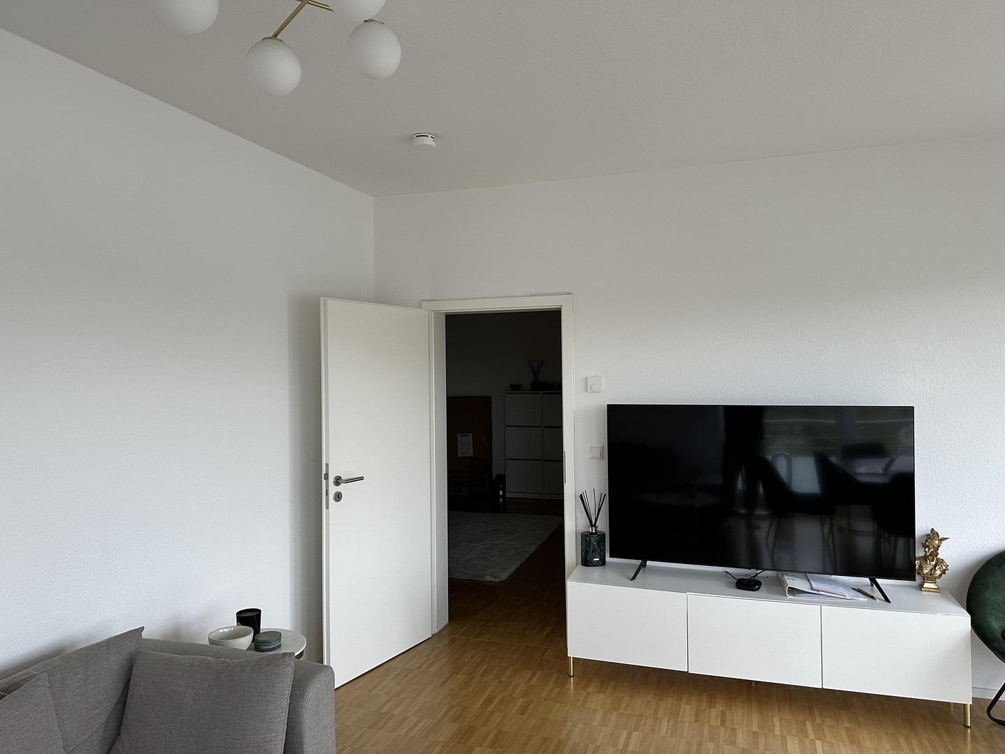 Exklusive 3,5 Zimmer Wohnung, Phoenixsee 1. Reihe, frontale Seesicht – Dortmund(Hörde) – Vorschaubild 7