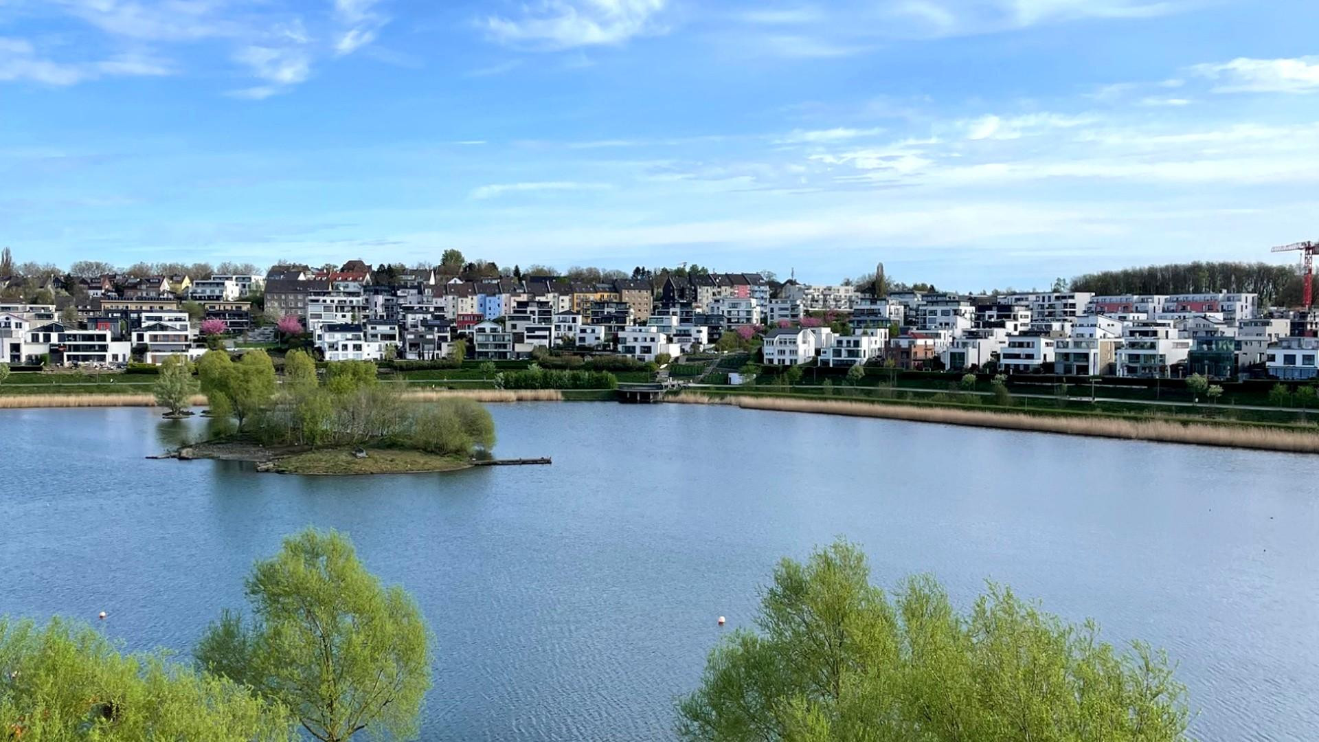 Exklusive 3,5 Zimmer Wohnung, Phoenixsee 1. Reihe, frontale Seesicht – Dortmund(Hörde) – Vorschaubild 12