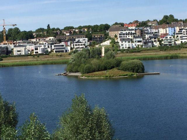 Exklusive 3,5 Zimmer Wohnung, Phoenixsee 1. Reihe, frontale Seesicht – Dortmund(Hörde) – Vorschaubild 13