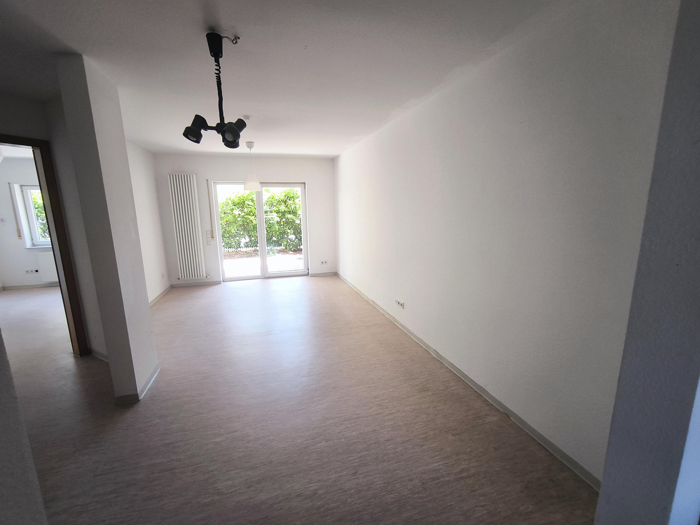 Barrierefreie Erdgeschosswohnung mit Terrasse und Gartenanteil in der Senioren Anlage Haus Edelberg – Altlußheimer Straße 57, 68809 Neulußheim – Vorschaubild 4