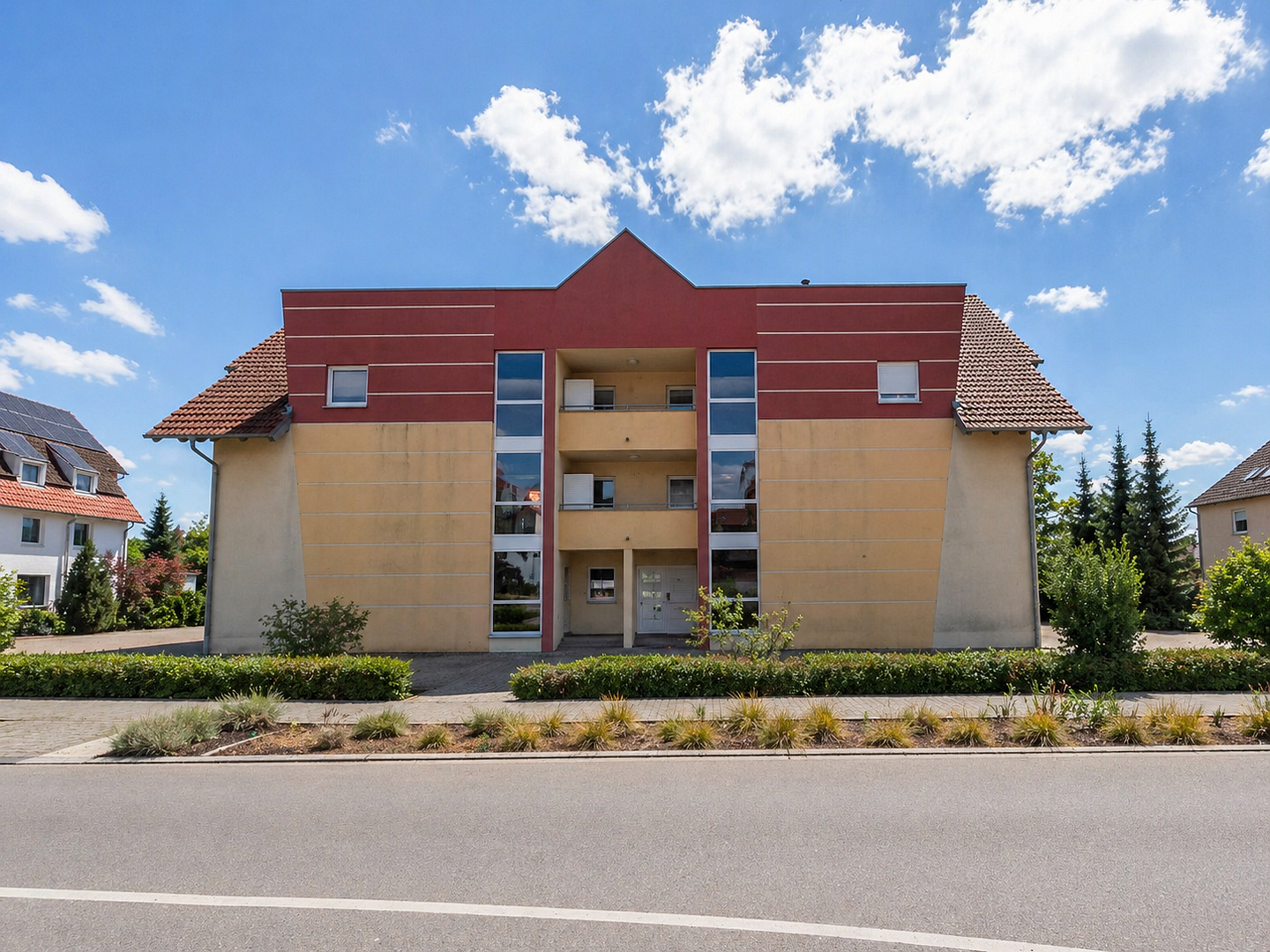 Barrierefreie Erdgeschosswohnung mit Terrasse und Gartenanteil in der Senioren Anlage Haus Edelberg – Altlußheimer Straße 57, 68809 Neulußheim – Vorschaubild 2
