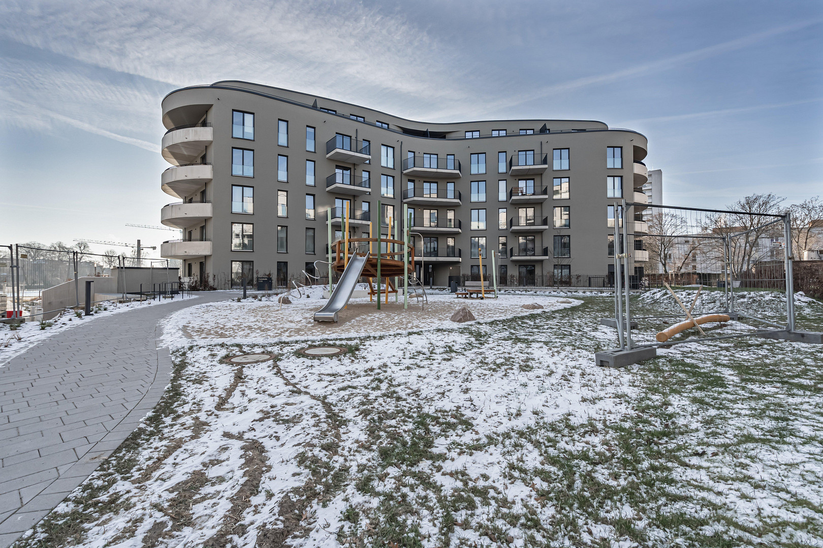 2-Zimmer-Wohnung mit Terrasse in der Lage direkt am Wasser in Berlin-Spandau – Parkstr. 8, 13585 Berlin(Hakenfelde) – Vorschaubild 13