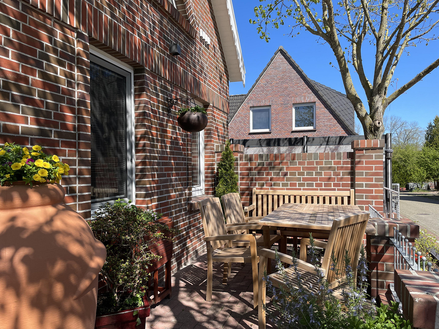 Außergewöhnlich wohnen nahe Greetsiel: 220 m² im historischen Burghaus (1780), hochwertig saniert – Brauereistraße 2, 26736 Krummhörn(Grimersum) – Vorschaubild 11