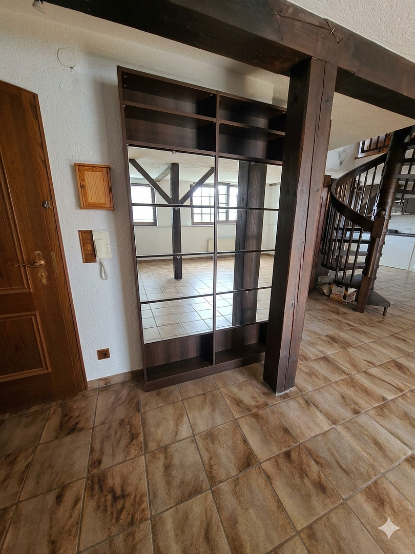 Jobcenter – جوب سنتر – Джобцентер – deine neue Wohnung ist fertig! – Klosterstraße 51, 45139 Essen(Ostviertel) – Vorschaubild 2