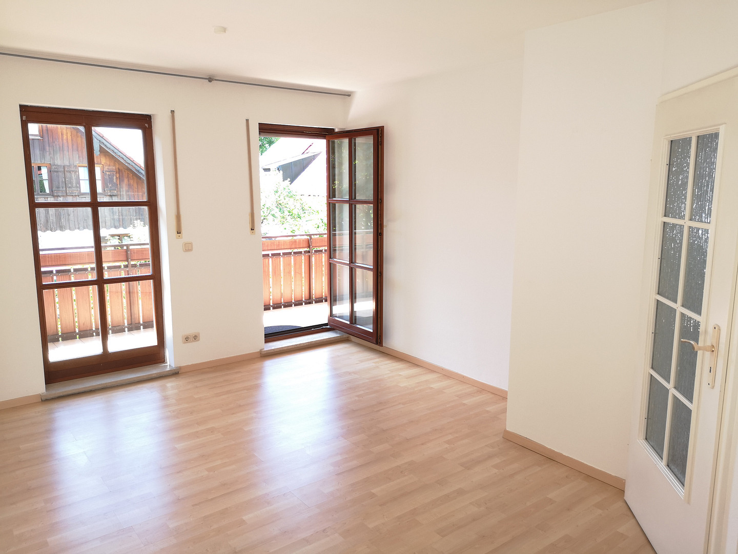 ROVISIONSFREI: Sehr helle, ideal geschnittene und ruhige 2-Zimmer-Wohnung – Rofanstraße 00, 81825 München(Trudering) – Vorschaubild 3