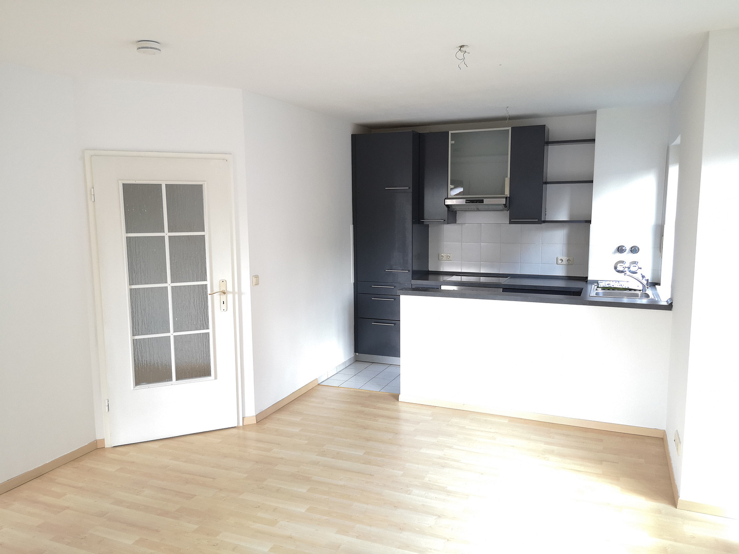 ROVISIONSFREI: Sehr helle, ideal geschnittene und ruhige 2-Zimmer-Wohnung – Rofanstraße 00, 81825 München(Trudering) – Vorschaubild 5