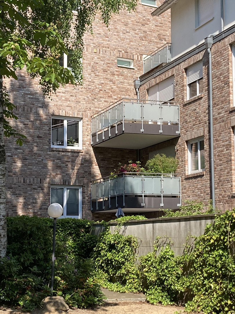 2 Zimmer Wohnung mit Balkon und Tiefgaragenplatz in Hamburg-Iserbrook – Hamburg(Iserbrook) – Vorschaubild 2