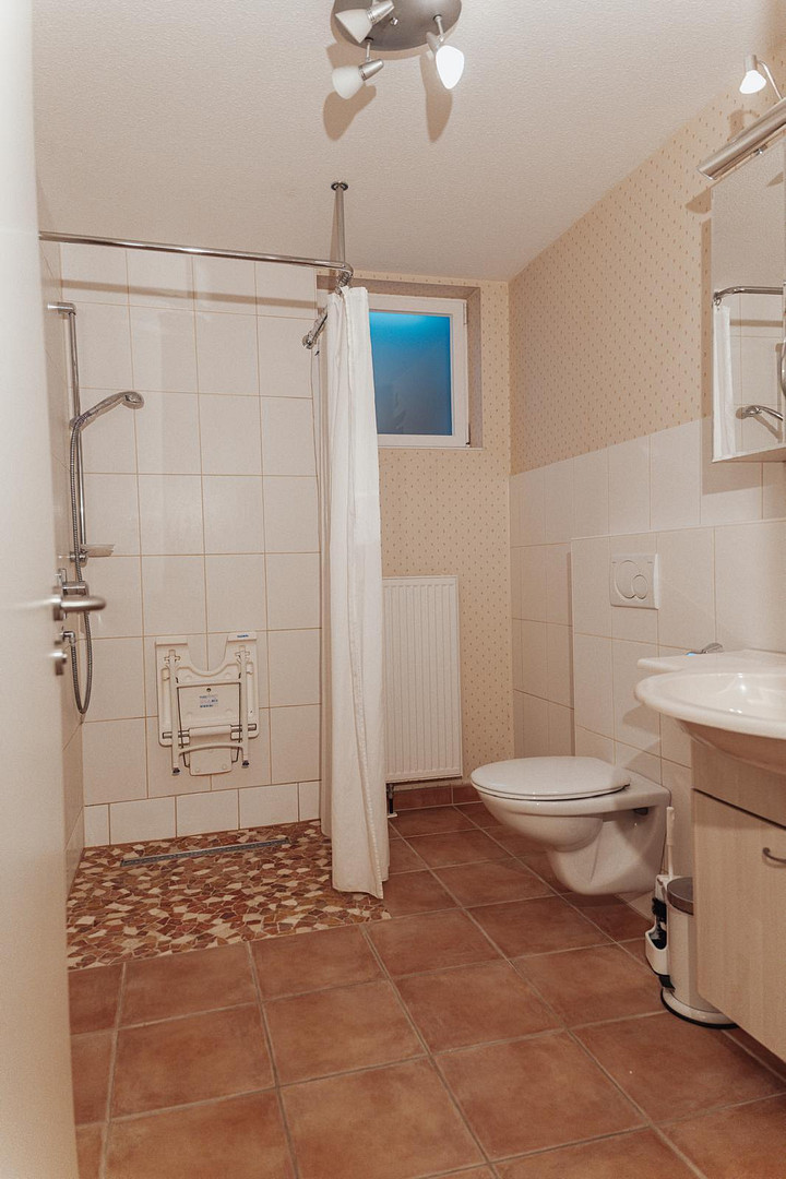 Feldrandlage &Sonnenuntergang, freistehendes Einfamilienhaus mit 224 qm und PV Anlage – Schwäbisch Hall(Hessental) – Vorschaubild 17