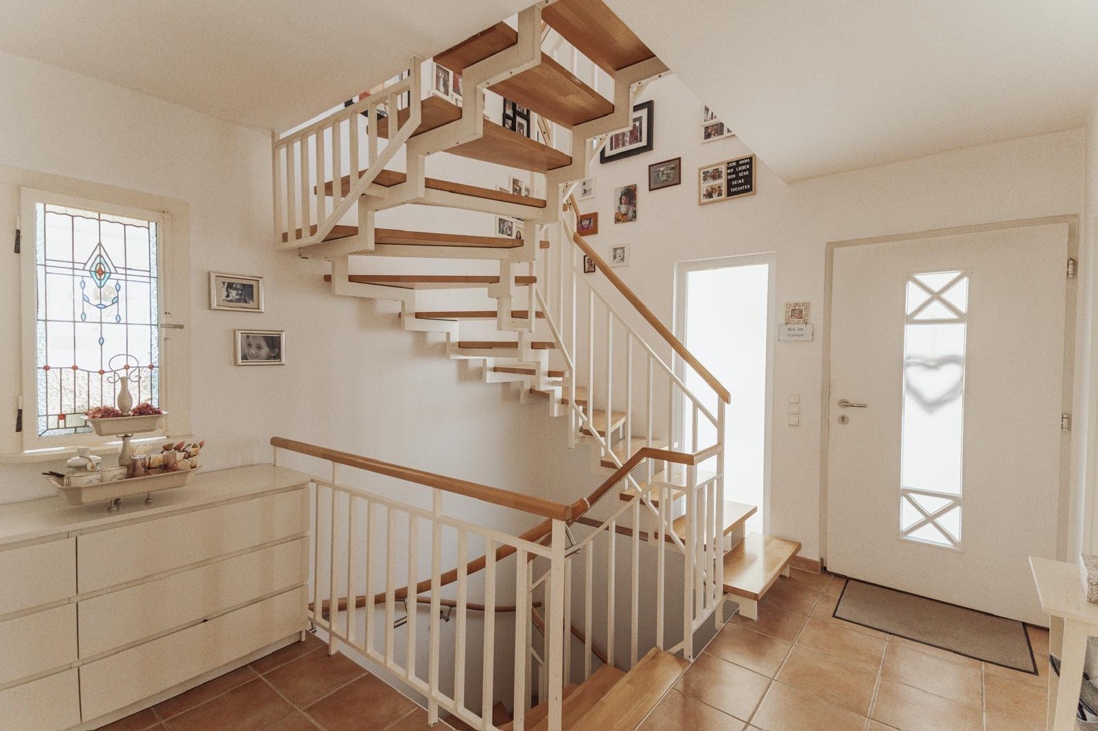 Feldrandlage &Sonnenuntergang, freistehendes Einfamilienhaus mit 224 qm und PV Anlage – Schwäbisch Hall(Hessental) – Vorschaubild 10