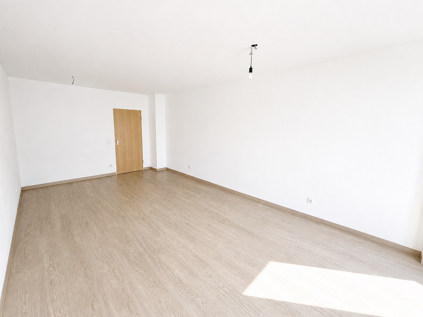 Helle, renovierte 2,5-Zimmer-Wohnung mit Südbalkon in -Moosach – RESERVIERT! – München(Moosach) – Vorschaubild 5