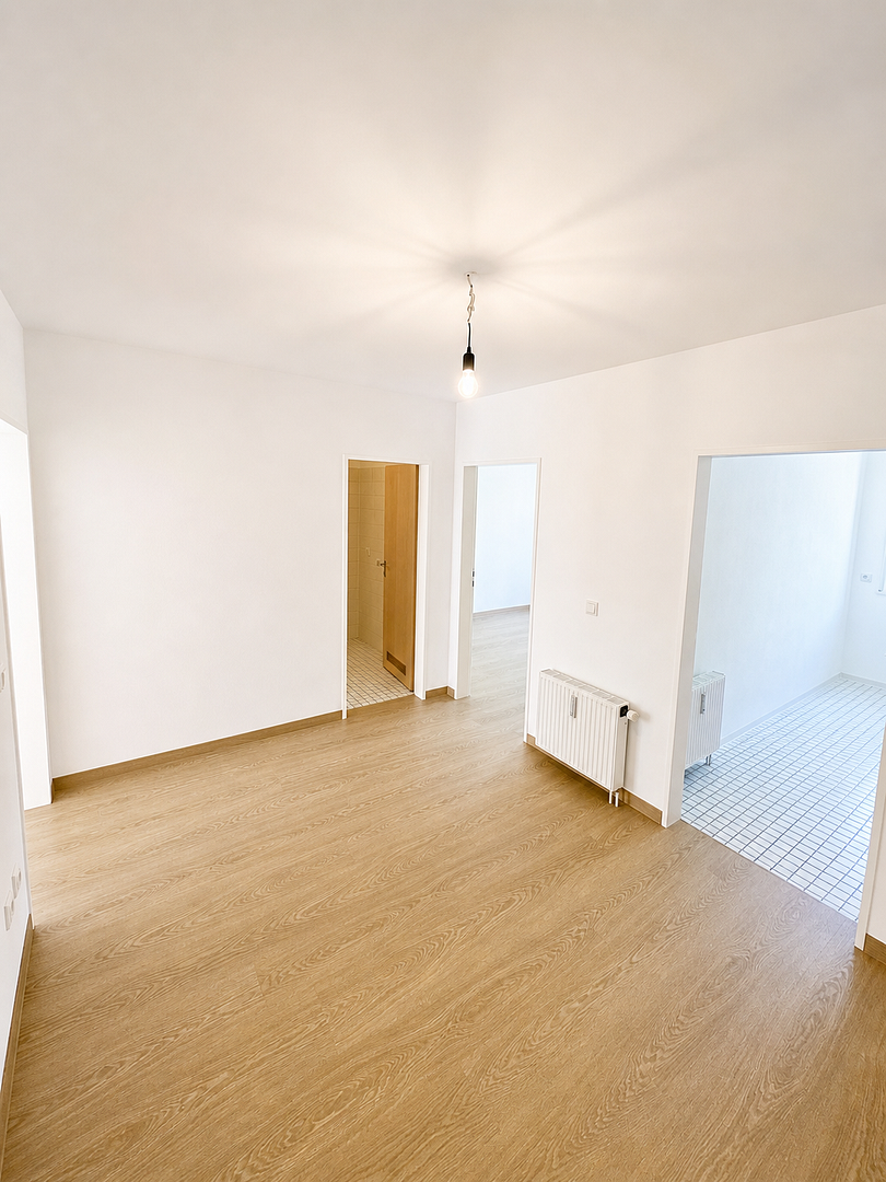 Helle, renovierte 2,5-Zimmer-Wohnung mit Südbalkon in -Moosach – RESERVIERT! – München(Moosach) – Vorschaubild 2