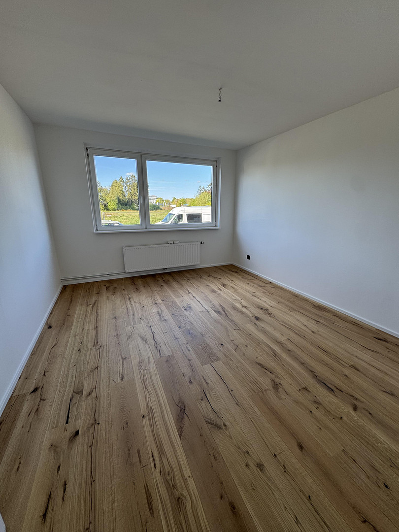 Stilvoll renovierte 3- Zimmer Wohnung mit grünem Ausblick – Hogenfelder Kamp 14, 22457 Hamburg(Schnelsen) – Vorschaubild 2