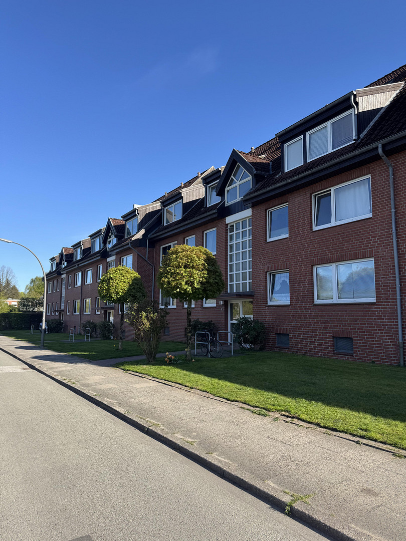 Stilvoll renovierte 3- Zimmer Wohnung mit grünem Ausblick – Hogenfelder Kamp 14, 22457 Hamburg(Schnelsen) – Vorschaubild 3