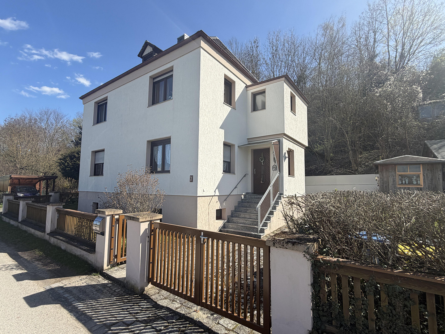 Charmantes Ein- bis Zweifamilienhaus in ruhiger Lage – Friedhofsweg 7, 6618 Almrich – Vorschaubild 3