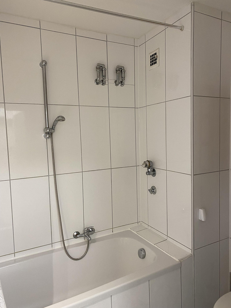 Mehrfamilienhaus mit 8 Wohnungen+1 Gewerbe nach WEG geteilt, 4 Garagen, 7 Stellplätze – Nürnberg(Mögeldorf) – Vorschaubild 19