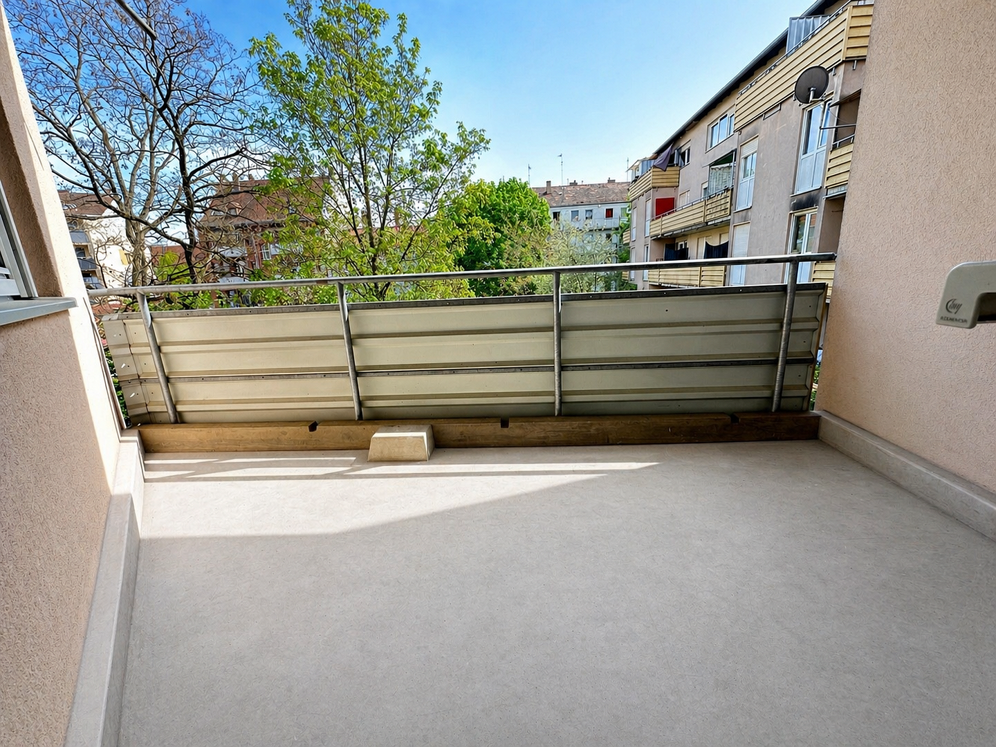 Familienfreundliche 4-Zimmer-Wohnung mit Balkon und moderner Raumaufteilung – Wolfringstr. 14, 90765 Fürth – Vorschaubild 5