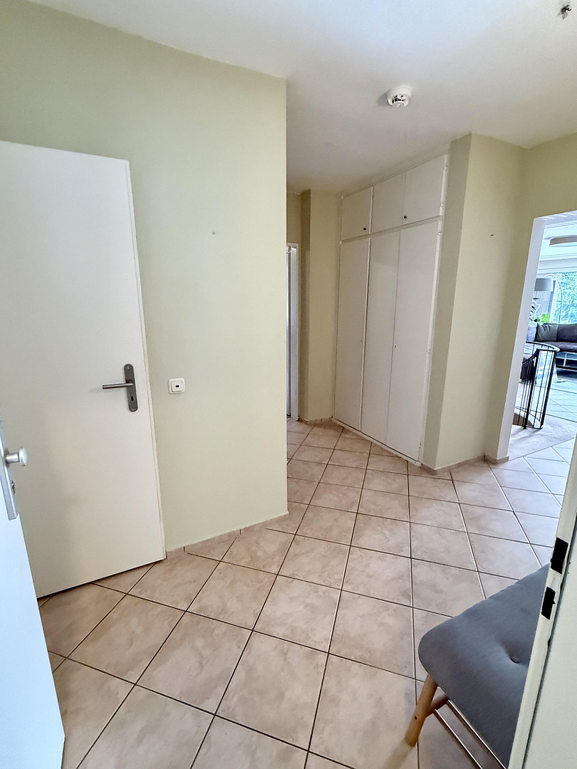 Haus-im-Haus-Charakter mit 30 m² Terrasse in ruhiger Lage in Hamburg-Bramfeld – Hamburg(Bramfeld) – Vorschaubild 9