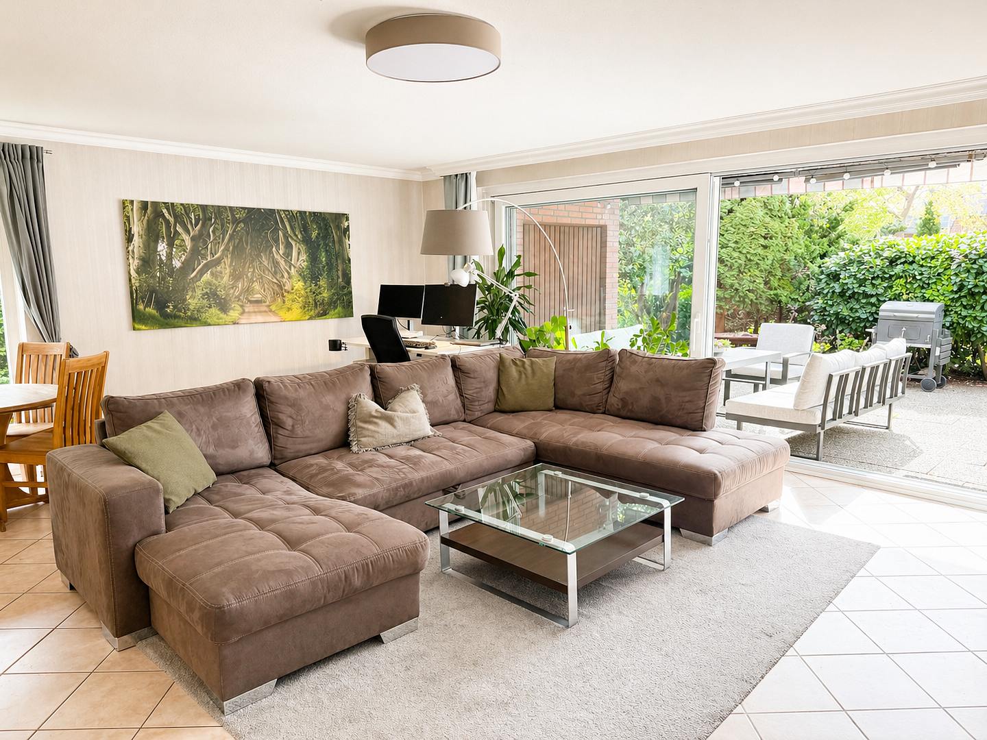 Haus-im-Haus-Charakter mit 30m² Terrasse in ruhiger Lage in Hamburg-Bramfeld – Heidstücken 18, 22179 Hamburg(Bramfeld) – Vorschaubild 2