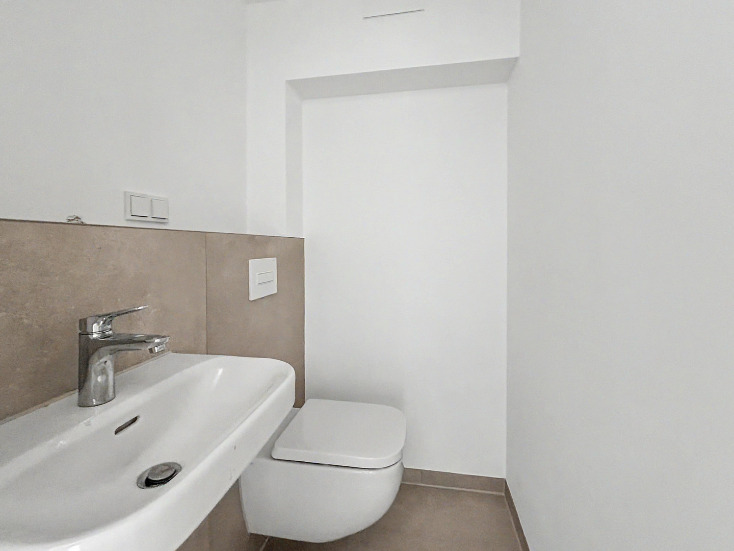 Maisonette-Wohnung im Neubau mit Terrasse und hochwertiger Ausstattung! – Köln(Lövenich) – Vorschaubild 6