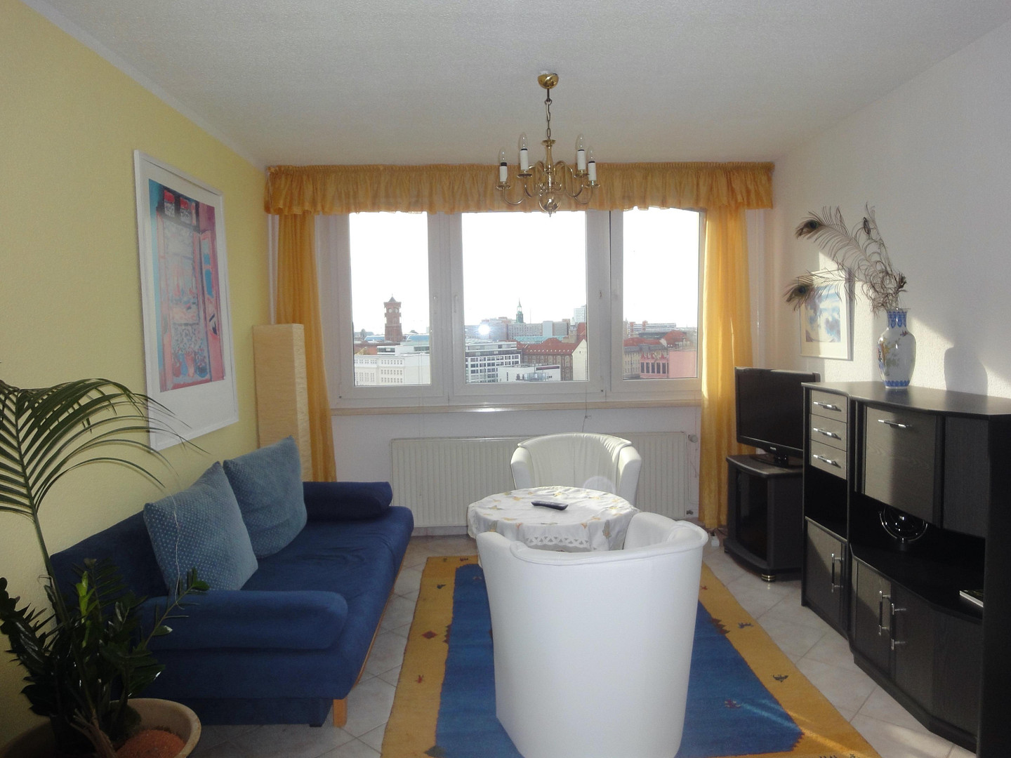 Traumblick auf Berlin-Mitte - 2 Zimmer - ideal zentral , Option PKW-Stellplatz - maklerfrei – Holzmarktstraße 69 - 12.06, 10179 Berlin(Mitte) – Vorschaubild 2
