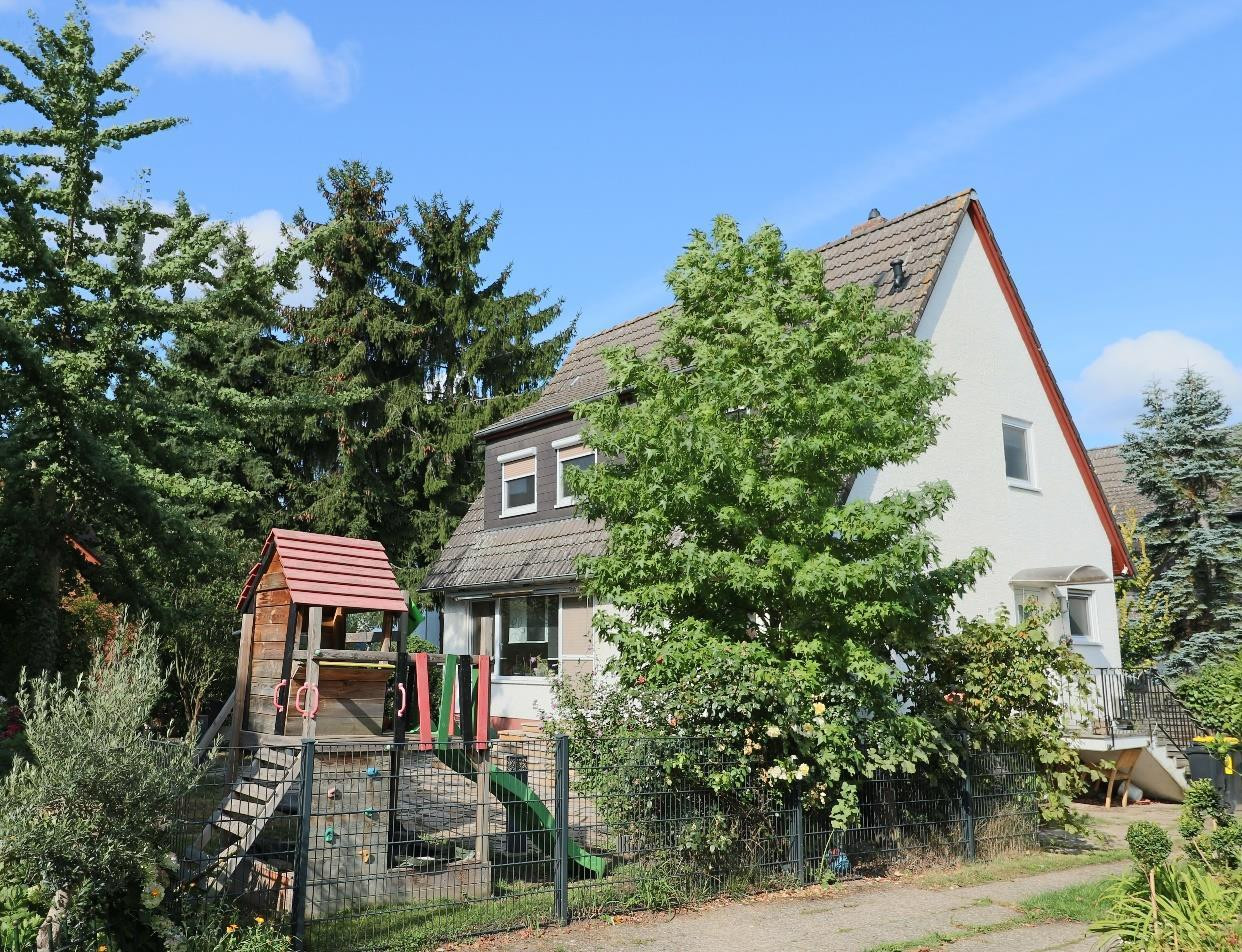 Gepflegtes EFH in ruhiger Lage von Berlin-Rudow mit Südterrasse, Garage & Vollkeller – Berlin-Rudow(Rudow) – Vorschaubild 2