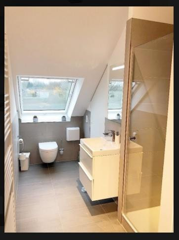 Ein modernes, Smart Familienhause mit Einbauküche in ruhiger Lage in Köln-Roggendorf – Köln(Roggendorf/Thenhoven) – Vorschaubild 15